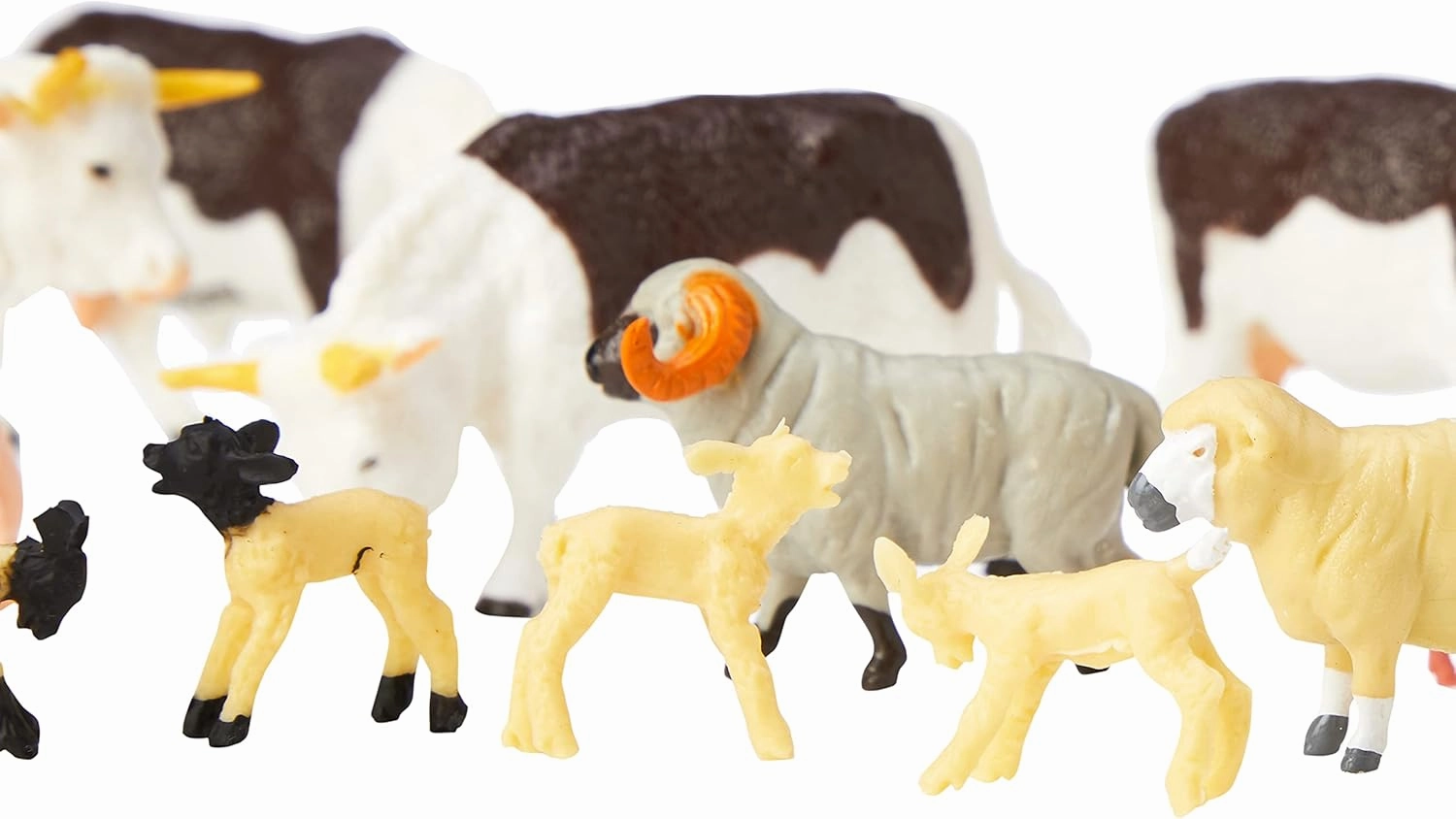 1:32 Mixed Animal Value Pack Farm Playset, Collectable Farmyard Animal Toys for Children, Toy Farm Animals Compatible with 1:32 Scale Farm Toys, Suitable for Collectors & Children from 3  
