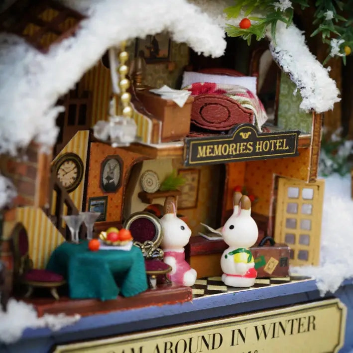 "Box Theater" Miniature Dollhouse Kit