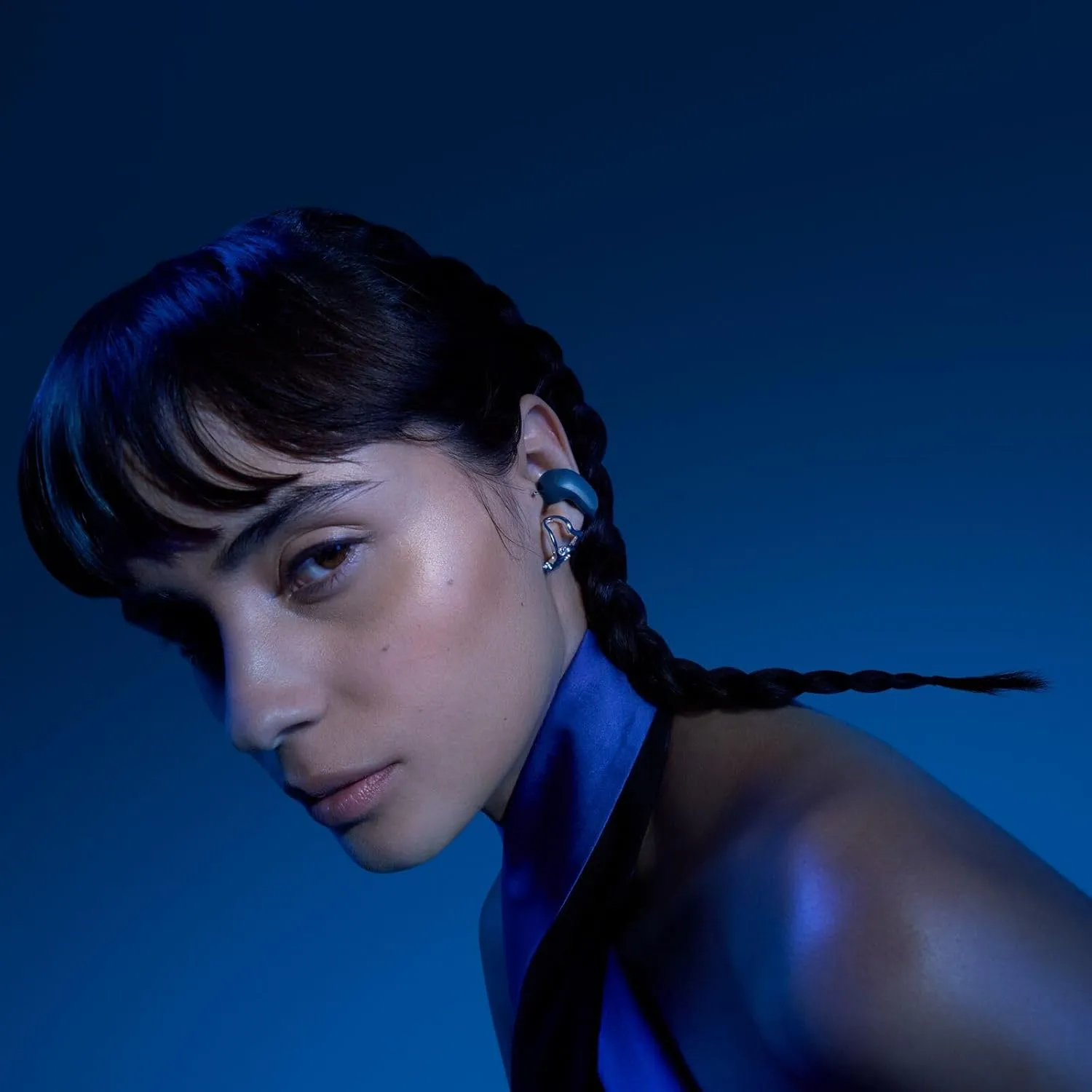 Bose Ultra Open Bluetooth Earbuds, True Wireless Earbuds with OpenAudio for Awareness, Clip On Design for Comfort, Immersive Audio, Up to 48 Hrs of Playtime, Lunar Blue - Limited Edition Color