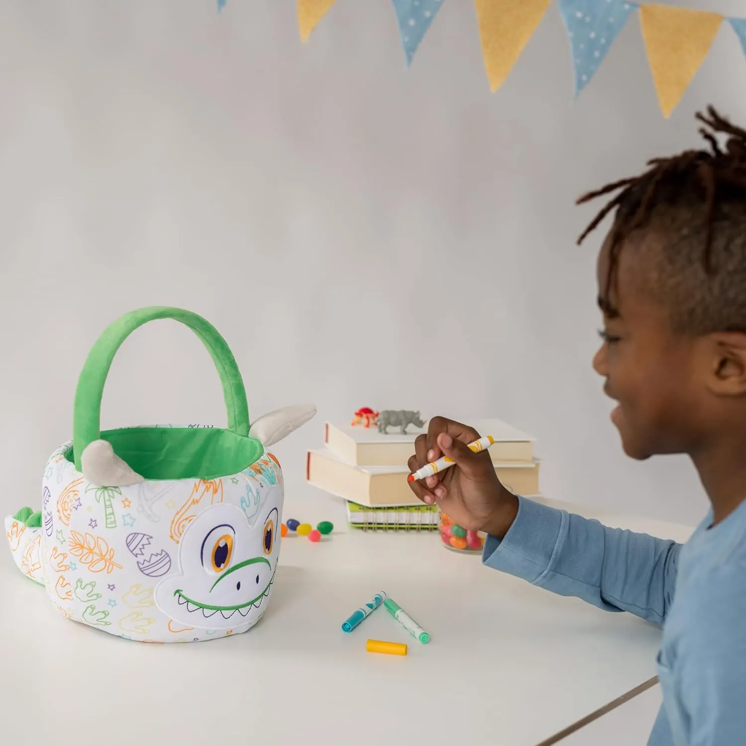 Crayola Color Me Plush, Easter Basket with 3 Ultra-Clean Washable Markers, Green Dinosaur, Creative Fun for Boys and Girls Ages 3 and Up