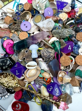 Crow Treasure Confetti Scoops