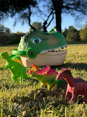 Dinosaurs and Prehistoric Colorful and Durable Figures Pack with Portable Dinosaur Head Storage Case and Carrying Strap for Kids 3-5 Years Old