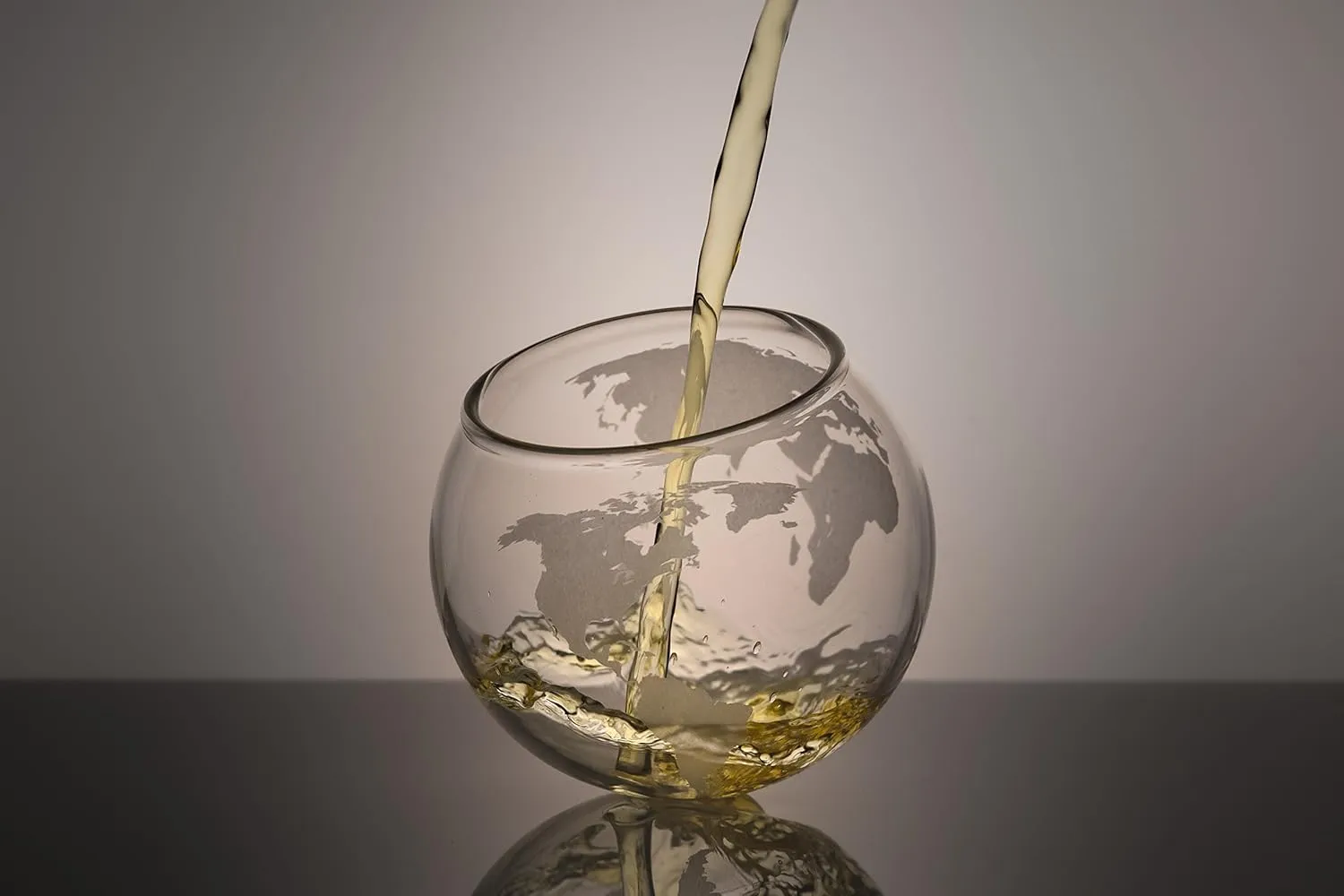 Etched Globe Whiskey Glasses -Rocks Glass for Rum, Tequila, Scotch, Glasses- Whiskey Gifts - 10oz Cocktail or Old Fashioned Glass - Unique Bar Decor & Bourbon Gifts from (Set of 8)