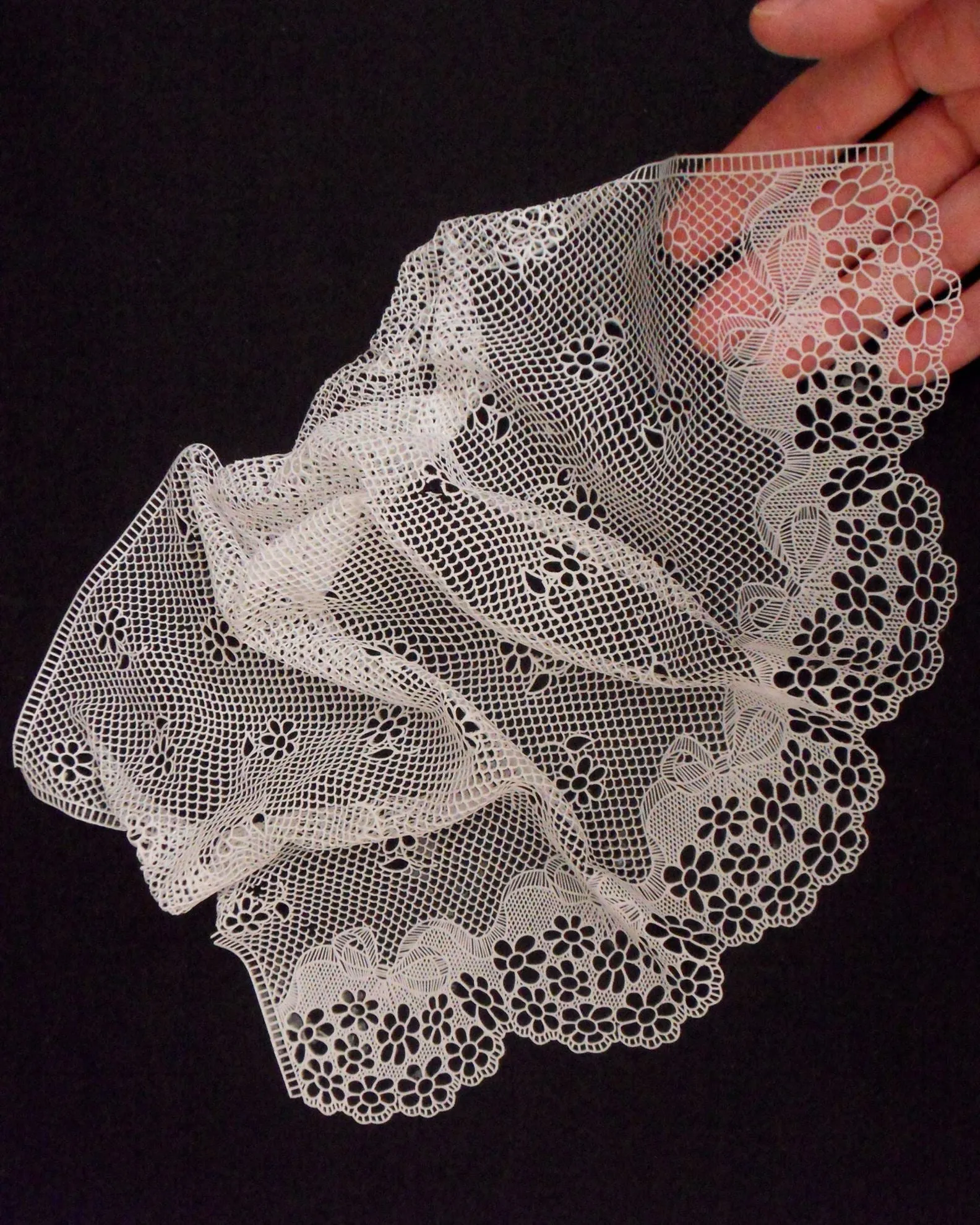 EXTRA LARGE WEDDING VEIL CAKE LACE MAT