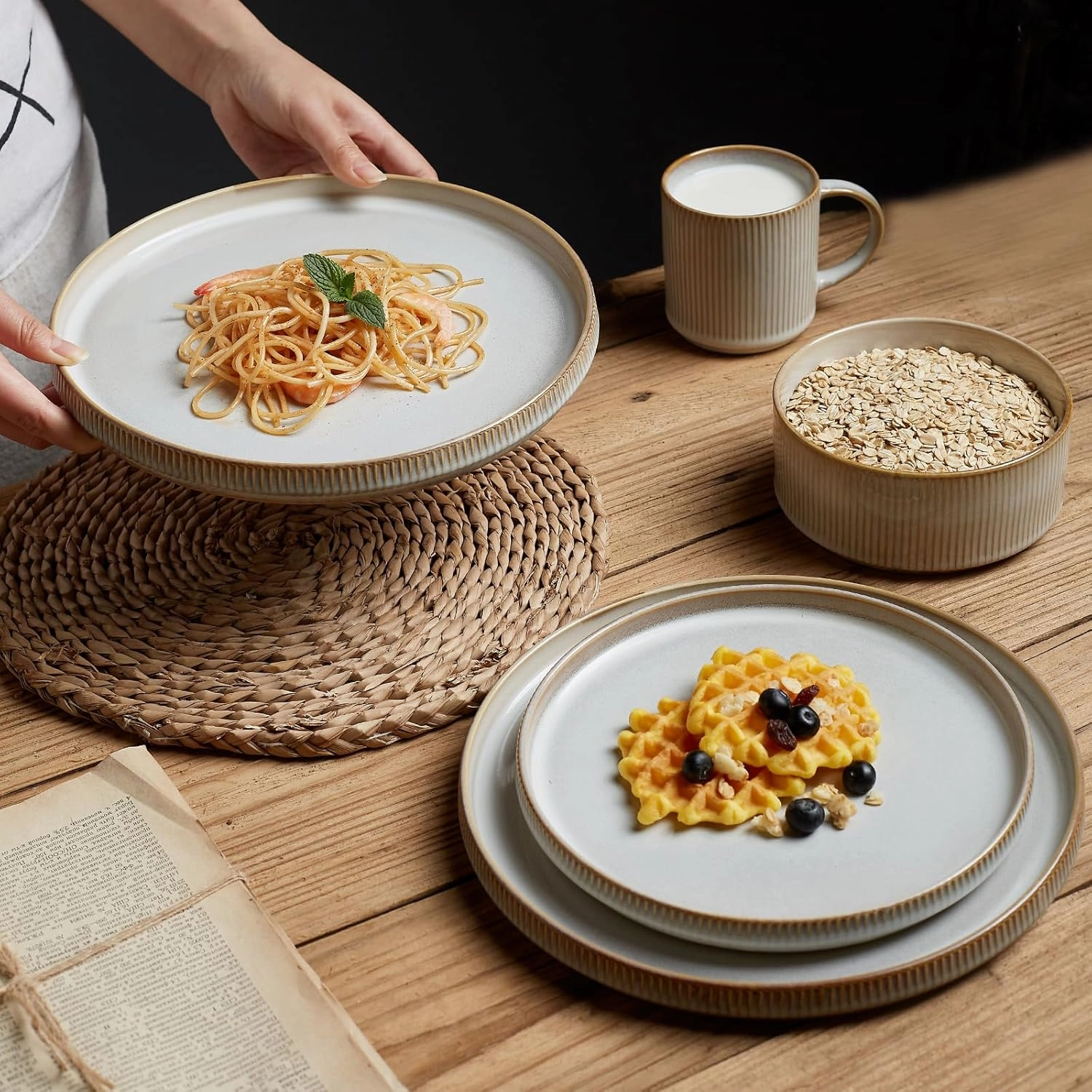 famiware Star Dinner Plates for 6, 10 inches Plate Set, Scratch Resistant, Stoneware Dinnerware, Kitchen Modern Rustic Serving Dishes, Cappuccino White