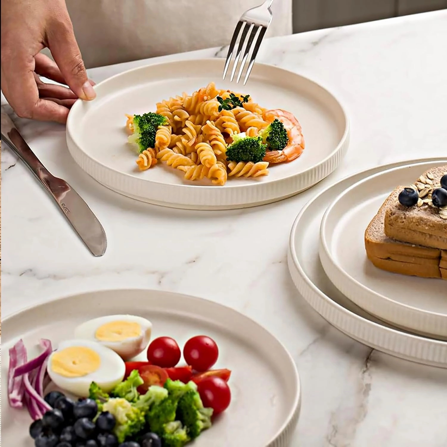 famiware Star Dinner Plates for 6, 10 inches Plate Set, Scratch Resistant, Stoneware Dinnerware, Kitchen Modern Rustic Serving Dishes, Matte White