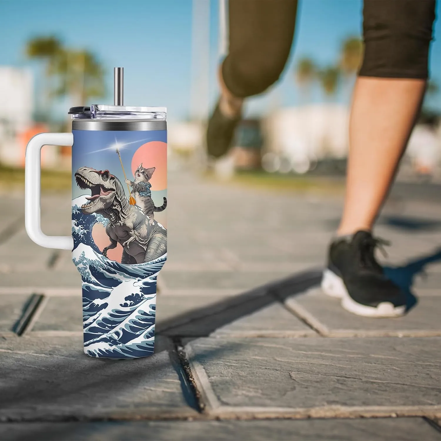 Funny Cat Coffee Mugs Fighting Cat Riding Dinosaur Dino Cups for Boys 40oz Cats T-Rex Travel Coffee Tumbler with Handle and Lids, Animal Cats Lovers Gifts for Women Men