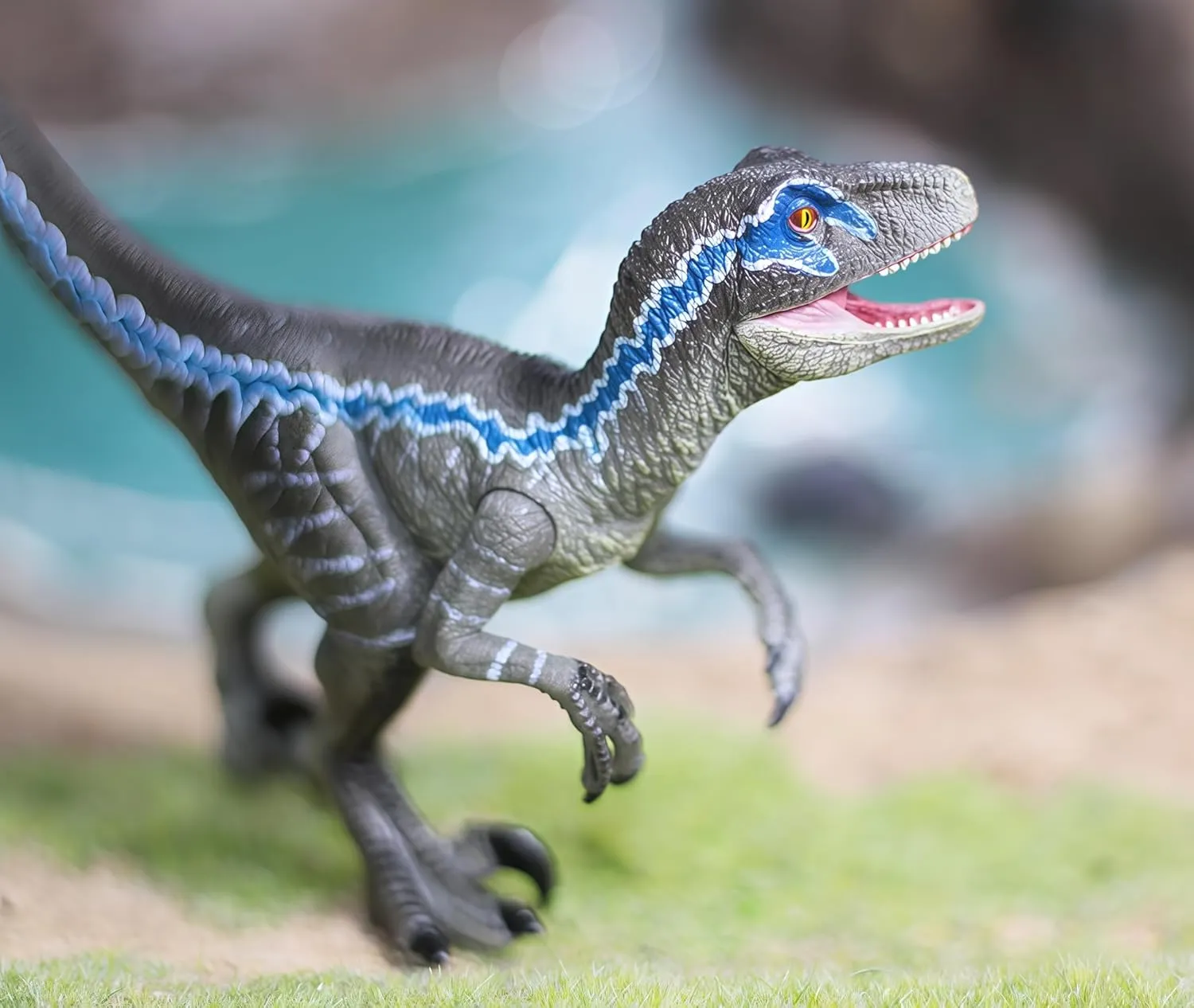 Gemini&Genius Velociraptor Dinosaur Toy for Kids, Raptor Dinosaur Toy Figure with Moveable Jaw and Hands, Realistic and Solid Velociraptor Gift Box, Play, Display, Collection for Kids and Dino Lovers