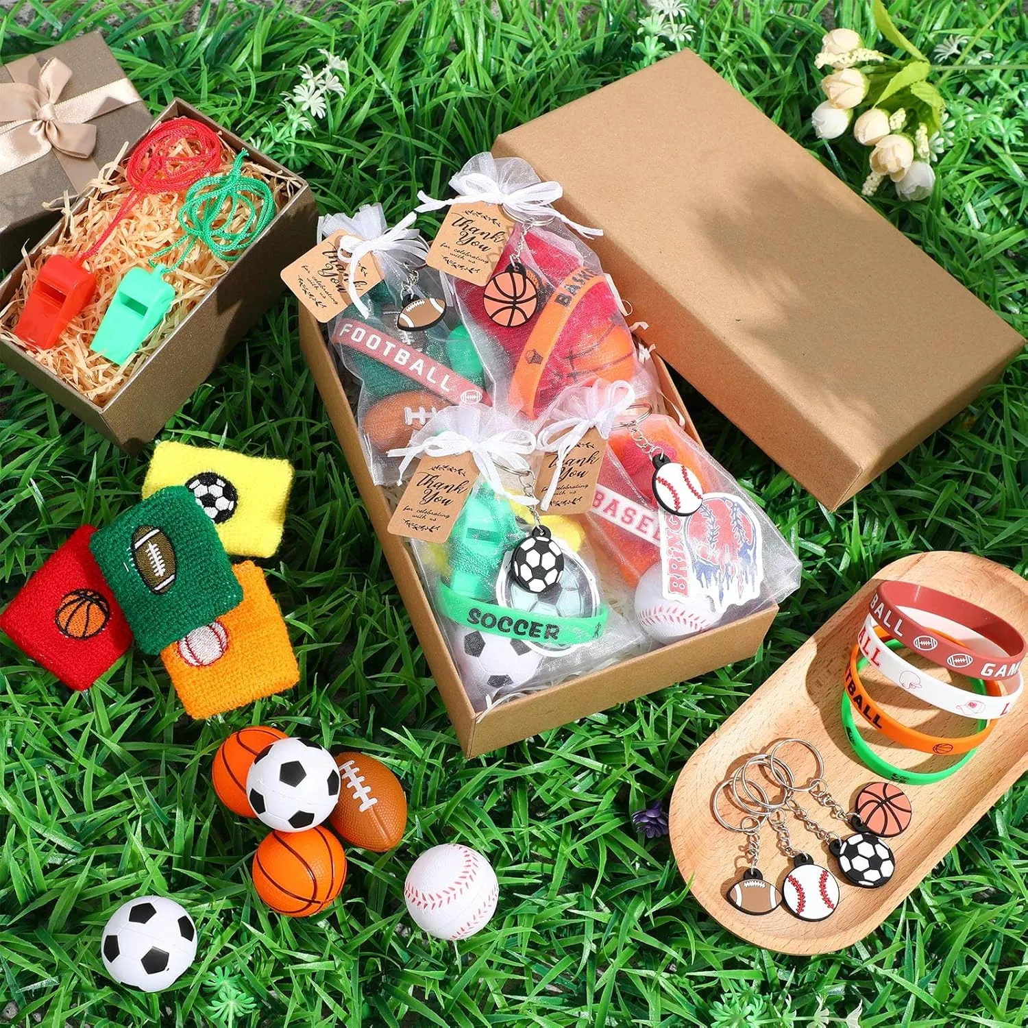 Junkin 162 Pcs Sport Party Favors Set, Sport Gift Bag Fillers Balls Wristband Keychains Sticker Bracelet Whistle Cards for Basketball Soccer Baseball Football Kids Party Gift (Chic)