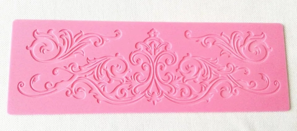 LARGE PATTERNS CAKE LACE MAT