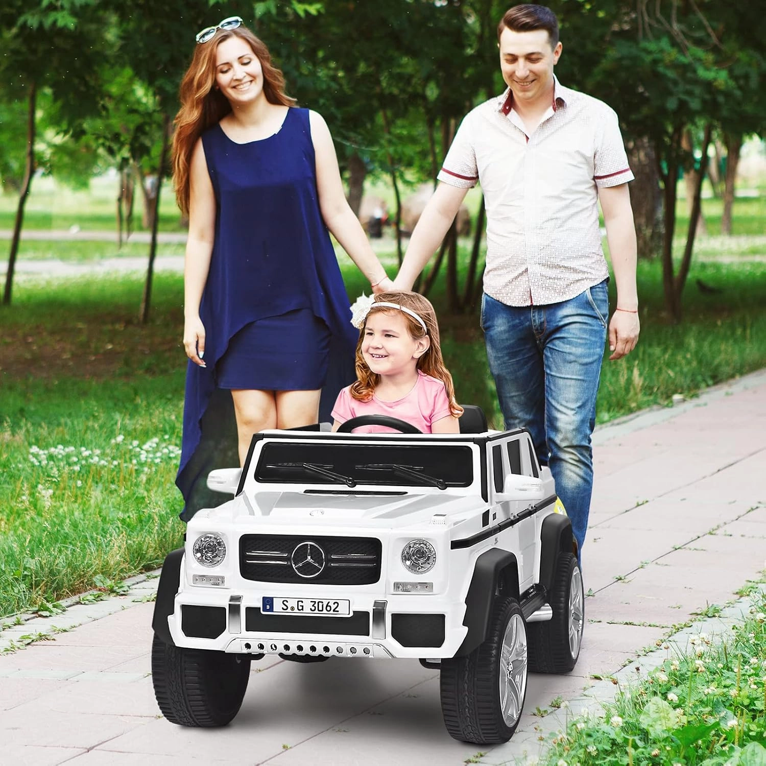 MAT EXPERT Kids Car, Licensed Mercedes-Benz Maybach Battery Powered Kids Ride On Car with 2.4G Remote Control, Music, Slow Start, 12V Electric Vehicle Toy for Boys & Girls 37-96 Months (White)
