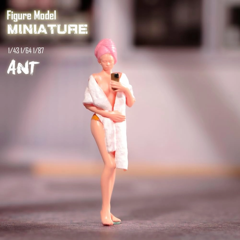 Miniatures 1/64 1/43 1/87 Scale Beauty Bathing Taking Selfies Scene Props Action Figure Model Creative Prop Display Collection Decor for Cars Vehicles (Painted, 1/43 Scale)