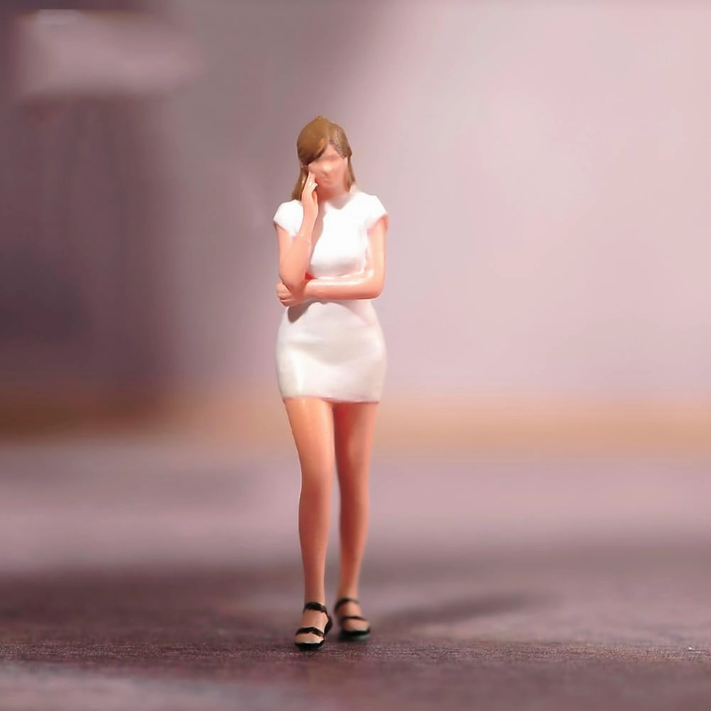 Miniatures 1/64 1/43 1/87 Scale Beauty Thoughts On Street Fashion Tight Skirt Scene Action Figure Model Creative Prop Display Collection Decor for Cars Vehicles (Painted White, 1/87 Scale)
