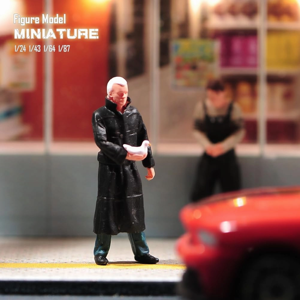 Miniatures Diorama 1/87 1/64 1/43 1/24 Scale Killer Man Coat Figures Model DIY Creative Photography Scene Props for Cars Toys (Painted, 1:64 Scale)