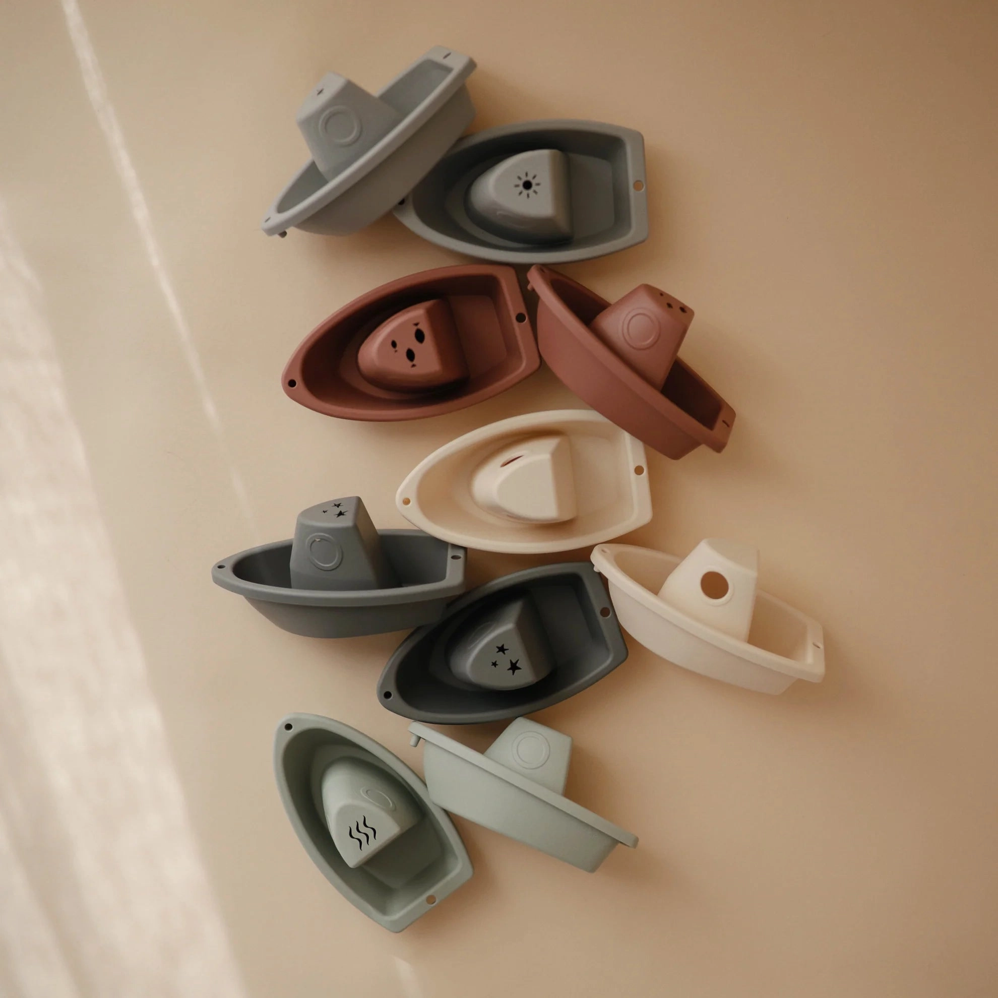 Mushie | Bath Boats - 5pk Original