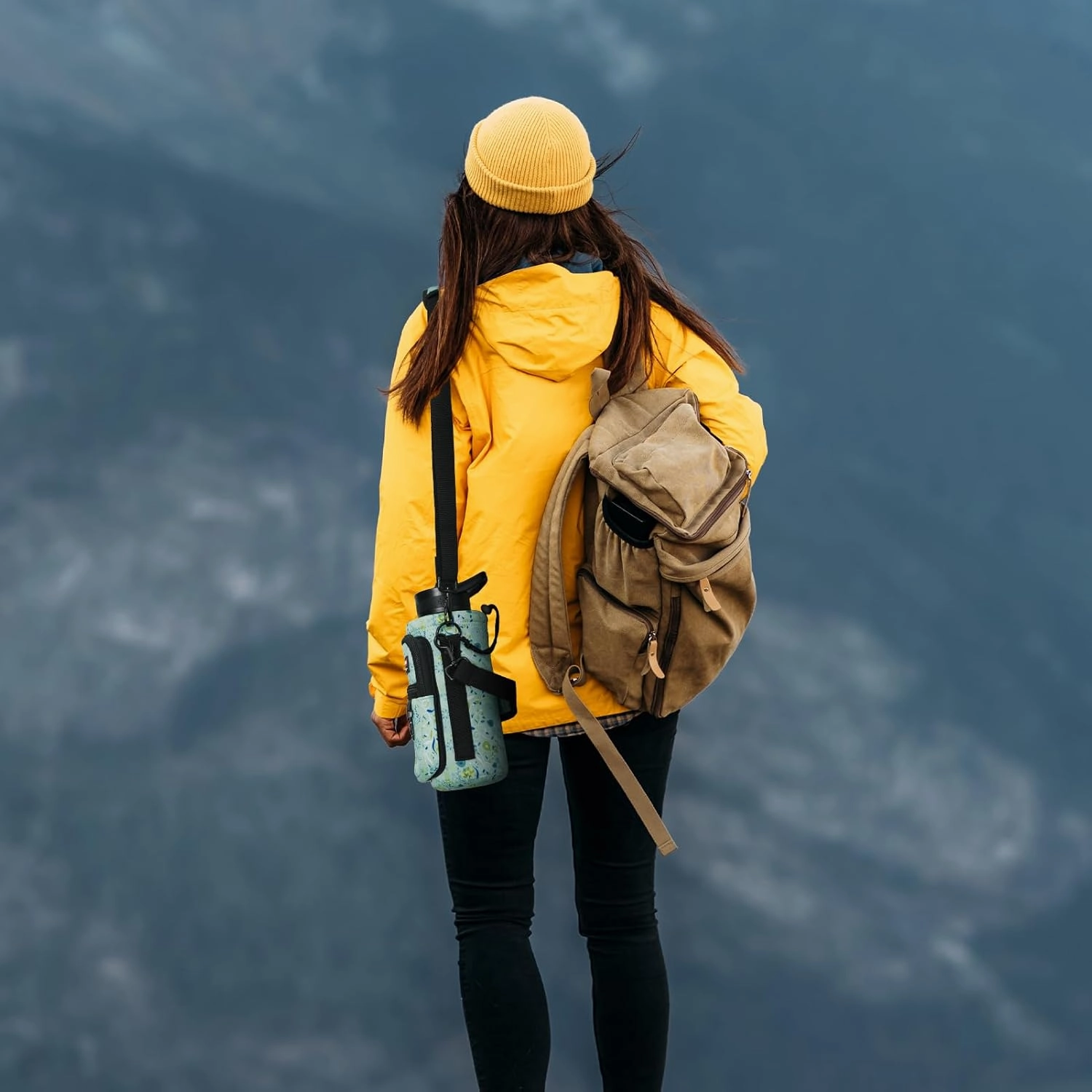NATURE PIONEOR Water Bottle Holder with Strap,Water Bottle Carrier Bag Sling Sleeve with Adjustable Shoulder Strap & Handle and Large Phone Pocket for Walking,Hiking,Travelling for 25oz/32oz/40oz/64oz