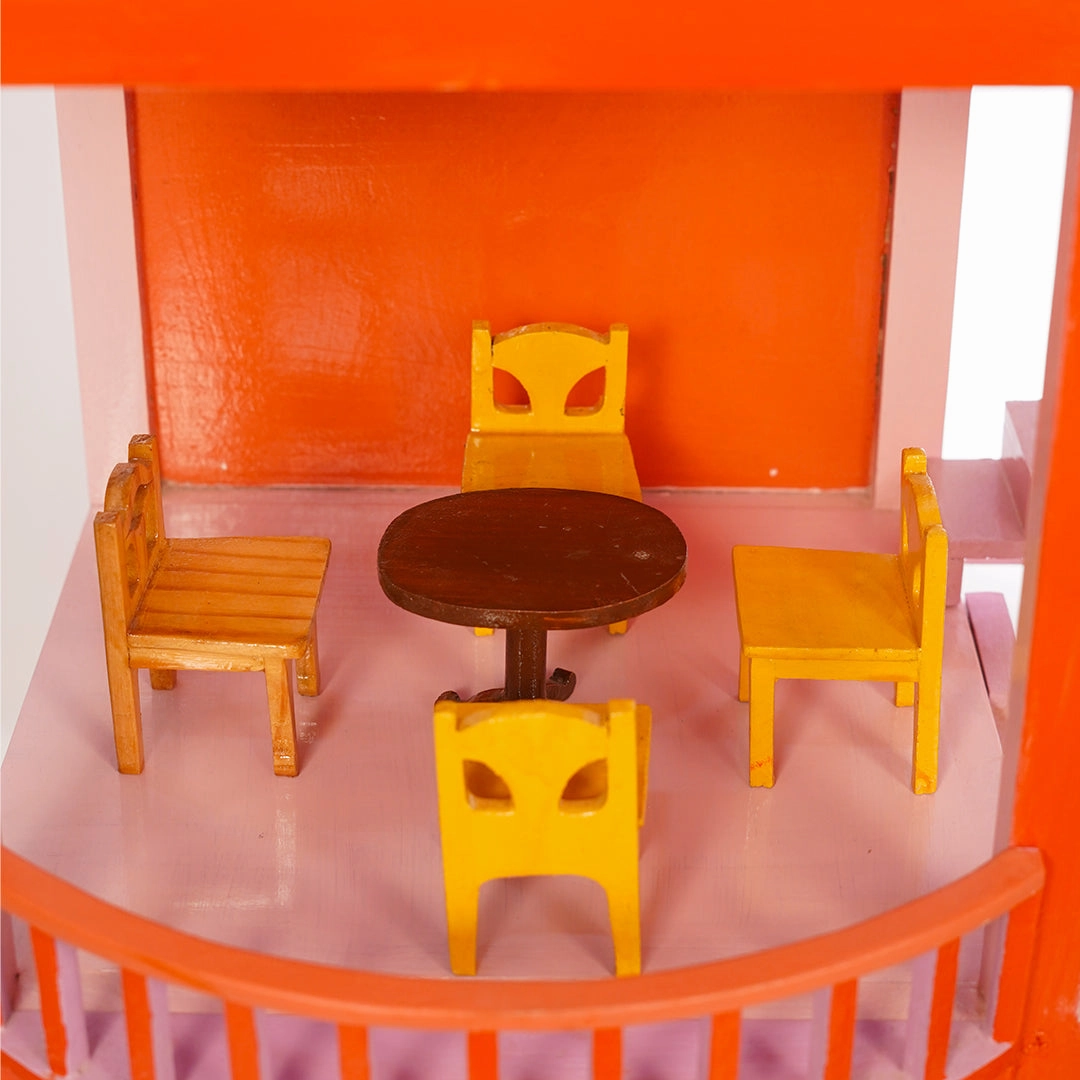 OPEN DOLL HOUSE