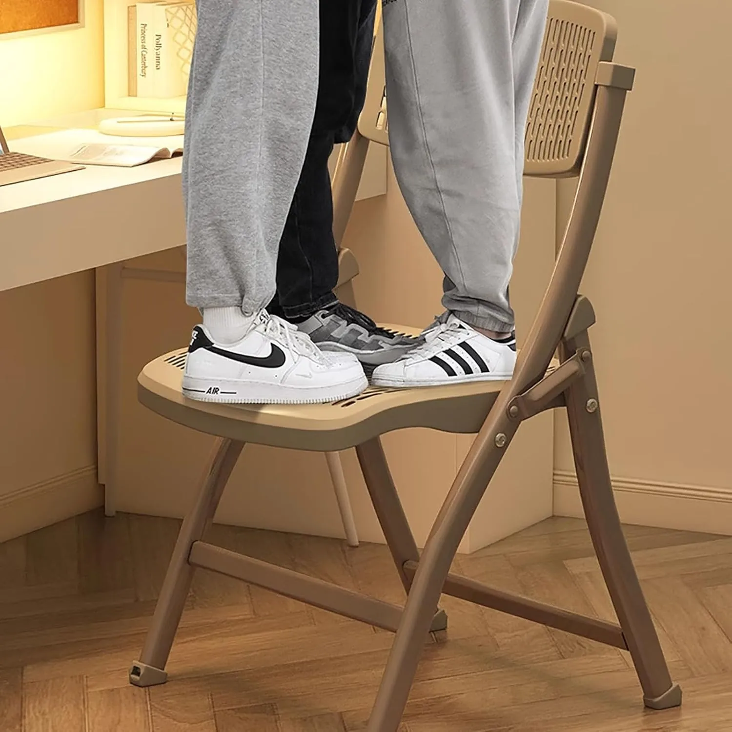 Plastic Stackable Folding Chairs,Stackable Folding Dining Chair Portable Event Chair Comfortable Breathable Mesh Seat Event Chair for Bedroom and Living Room,D,46x54x85cm(18x21x33inch)
