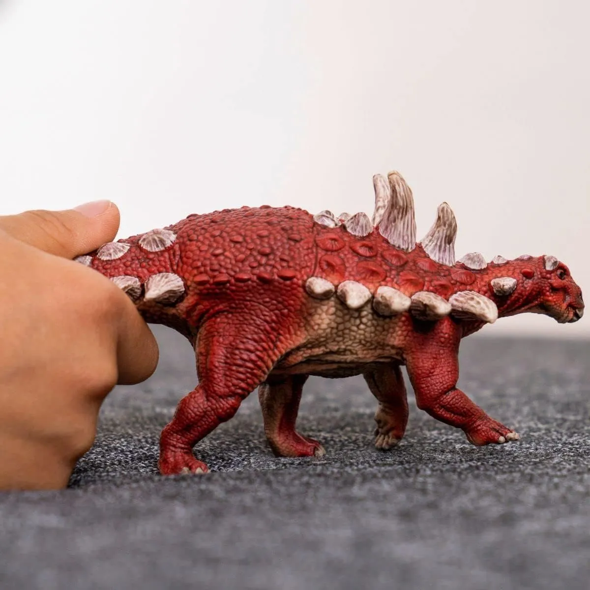 Schleich Dinosaurs Realistic Gastonia Dinosaur Figurine - Detailed Prehistoric Jurassic Dino Toy, Highly Durable for Education and Fun for Boys and Girls, Gift for Kids Ages 4 