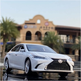 Toy car Model 1:32 for Lexus ES300H Alloy Car Model Diecasts Toy with Sound Light Collection Childrens Toys Gift (Color : White)