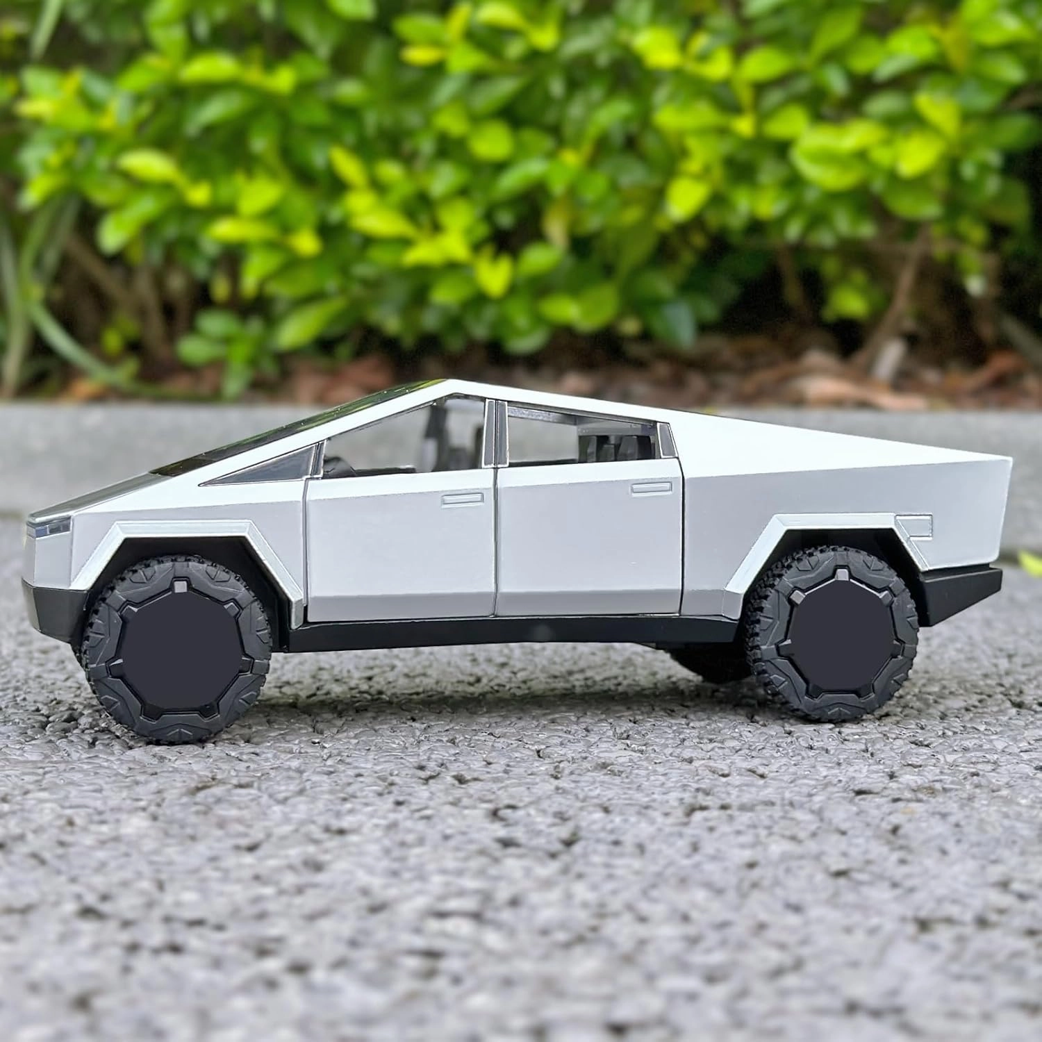 Trucks for Kids Toy Pickup Truck 1/32 Metal Toy Truck,Big Trucks for Toddlers 3-5,Die Cast Metal Model Truck,Pull Back Cars Toys with Light and Sound,Toy Trucks for Boys Age 4-7（Silver）