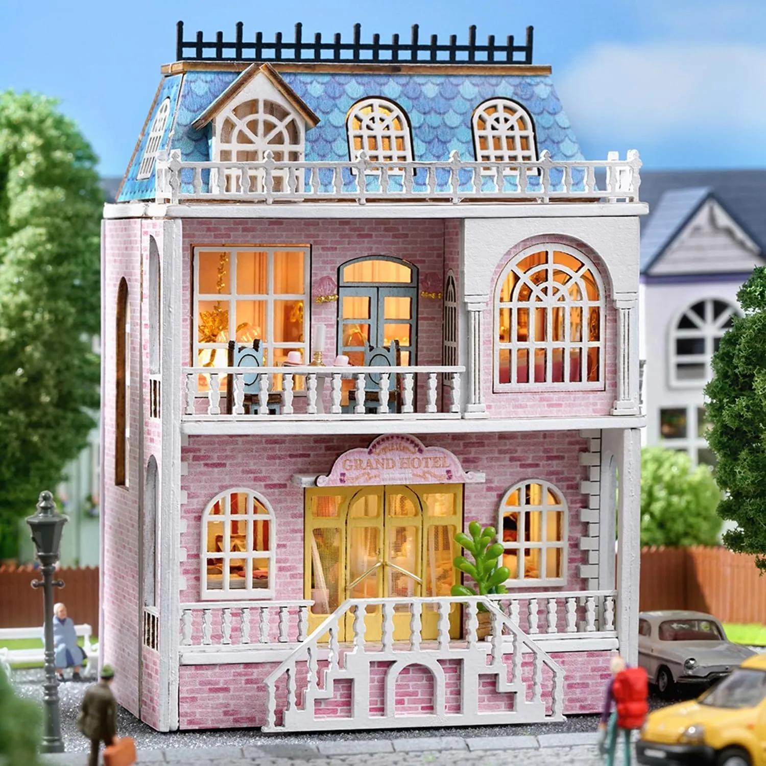 TuKIIE DIY Miniature Dollhouse Kit with Furniture, 1:32 Scale Creative Room Opened & Closed Mini Wooden Doll House for Kids Teens Adults(Romantic Castle)