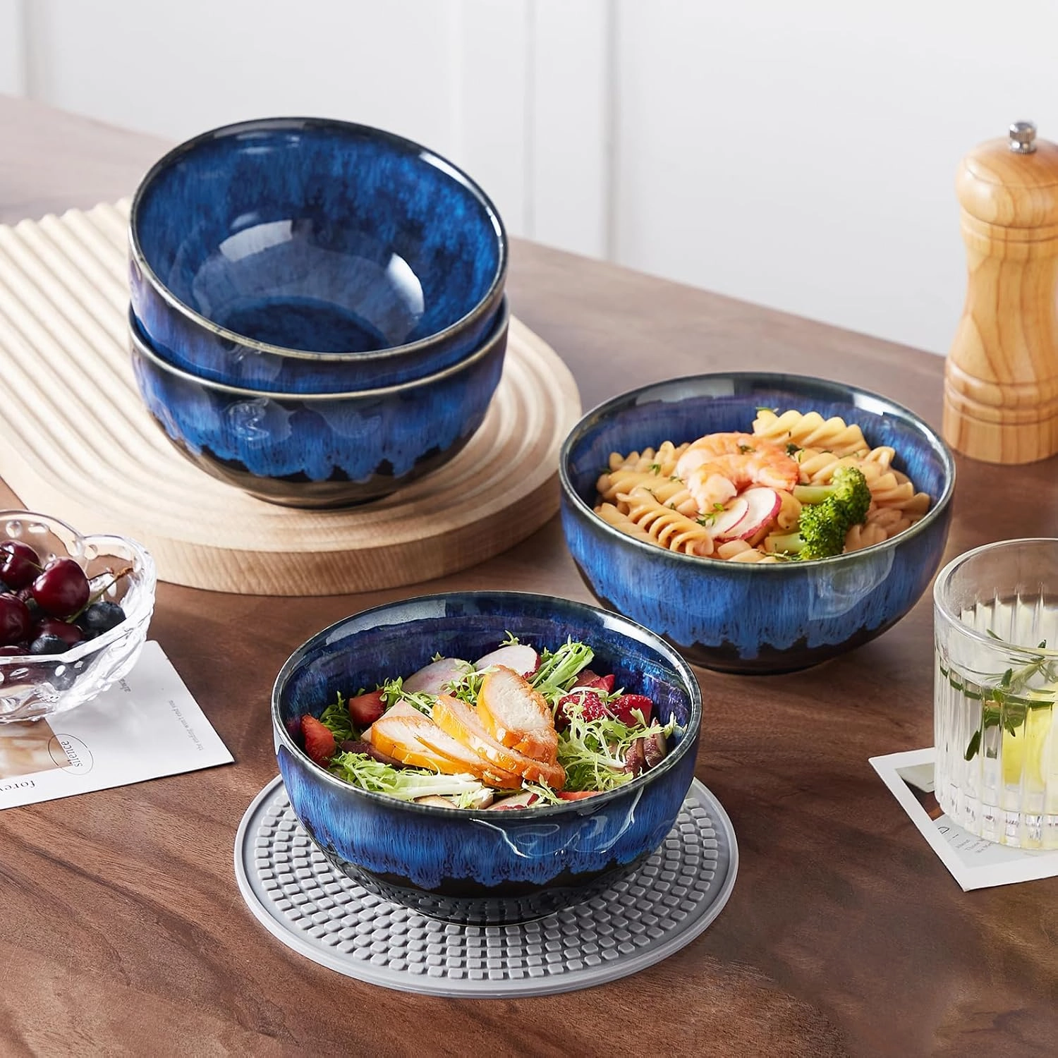 vancasso Starry 24oz Bowls for Soup, Ceramic Soup Bowls Set of 4, Blue Cereal Bowls Set for Kitchen, Salad Bowls Set, Pasta Oatmeal Bowls, Lead-free, Dishwasher & Microwave Oven Safe, Blue