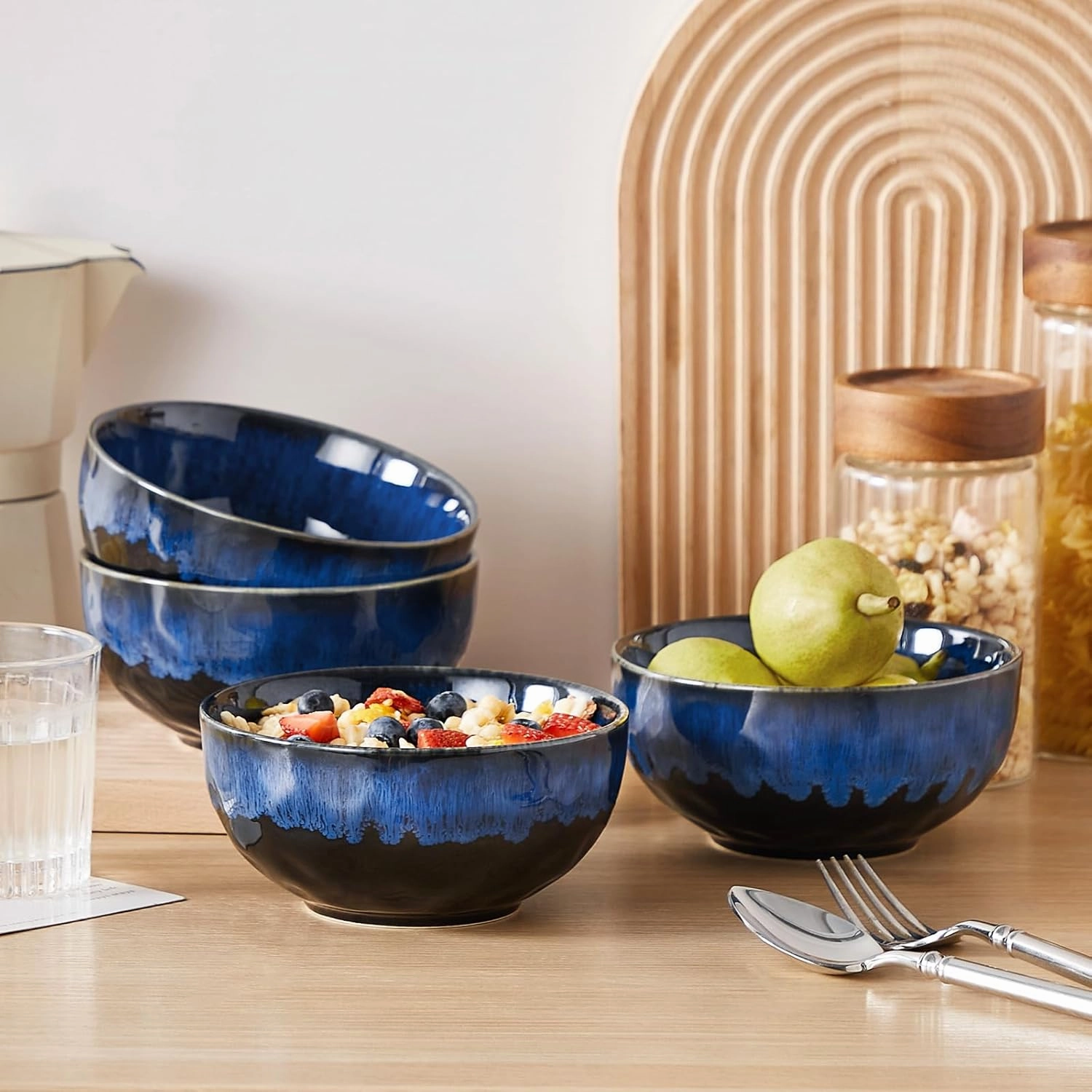 vancasso Starry 24oz Bowls for Soup, Ceramic Soup Bowls Set of 4, Blue Cereal Bowls Set for Kitchen, Salad Bowls Set, Pasta Oatmeal Bowls, Lead-free, Dishwasher & Microwave Oven Safe, Blue