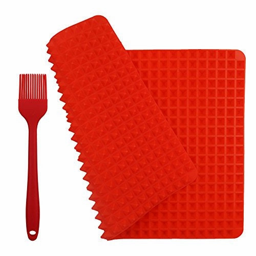 ZESGOOD SILICONE NON-STICK HEALTHY COOKING BAKING MAT WITH AN EXTRA OIL BRUSH , 15.8" × 11.4", RED